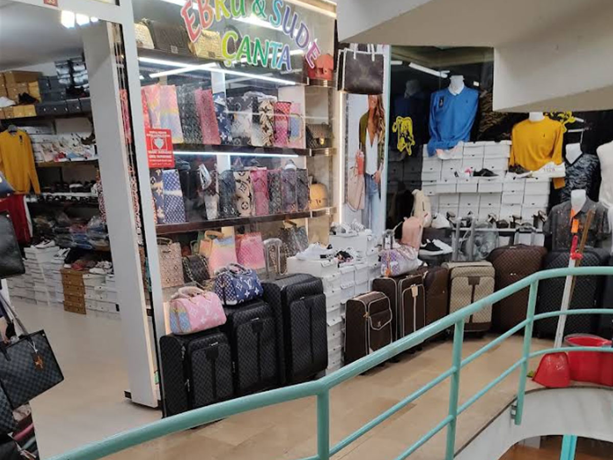 Loloa Fashion mağaza içi görünüm